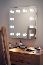 Hollywood Mirror 9
