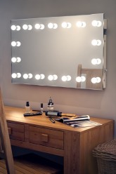 Hollywood Mirror 11