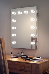Hollywood Mirror 02