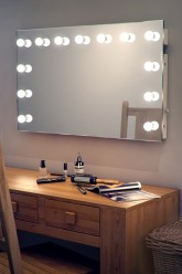 Hollywood Mirror 03