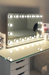 Hollywood Mirror 11
